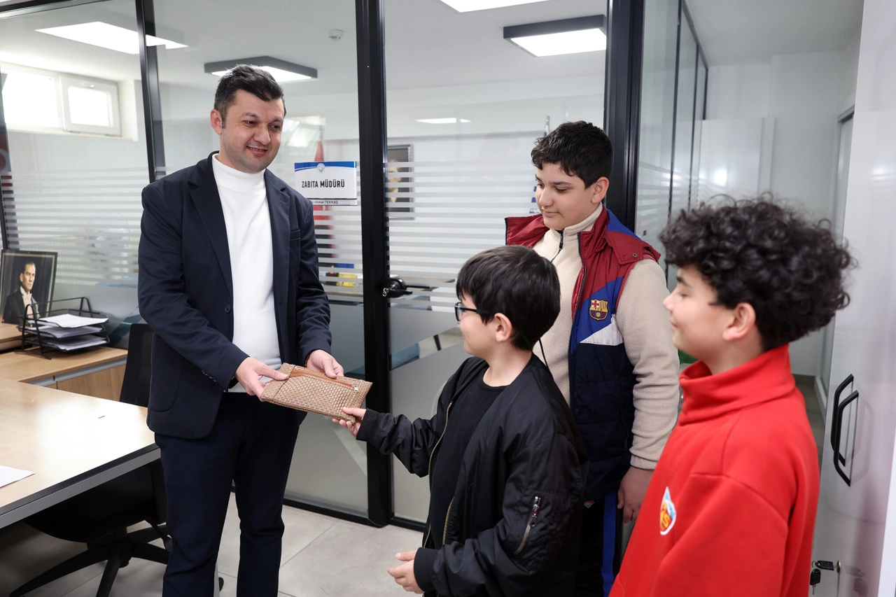 Talas’ta Çocuklardan Dürüstlük Dersi!