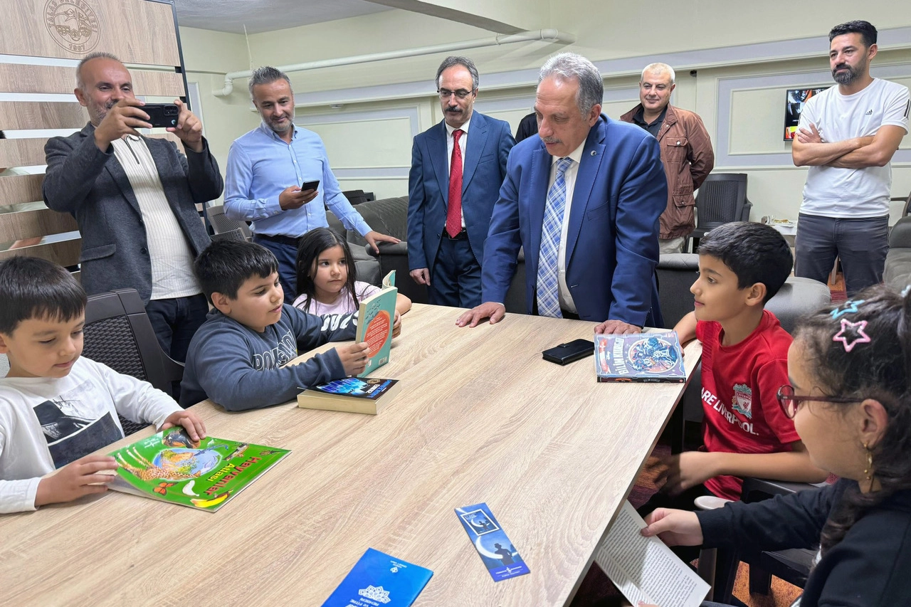 Talas’ta Kütüphanelerle Eğitime Yeni Kapılar Açıldı