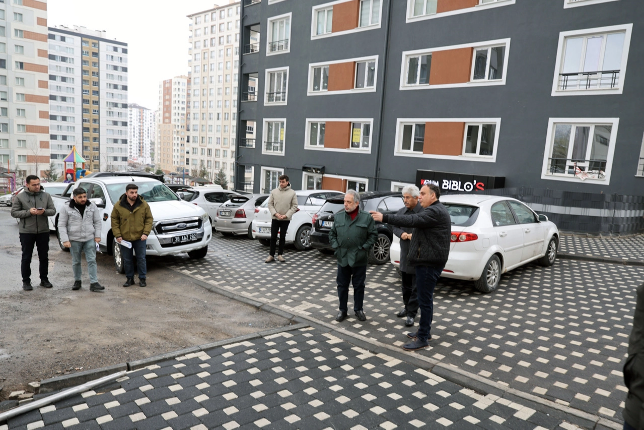 Talas’ta Otopark Projeleri Hem Trafiği Rahatlatacak!