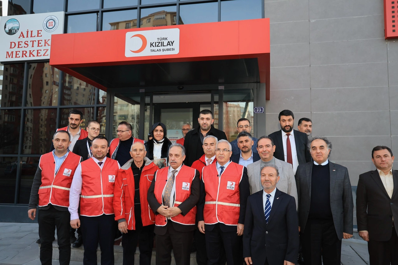Talas’tan Kızılay’a Kalıcı Destek: Yeni Merkez Açıldı