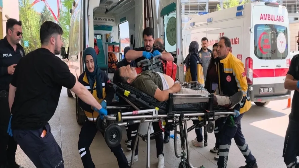 Tamirhanede Tüfekli Saldırı: 1 Ağır Yaralı