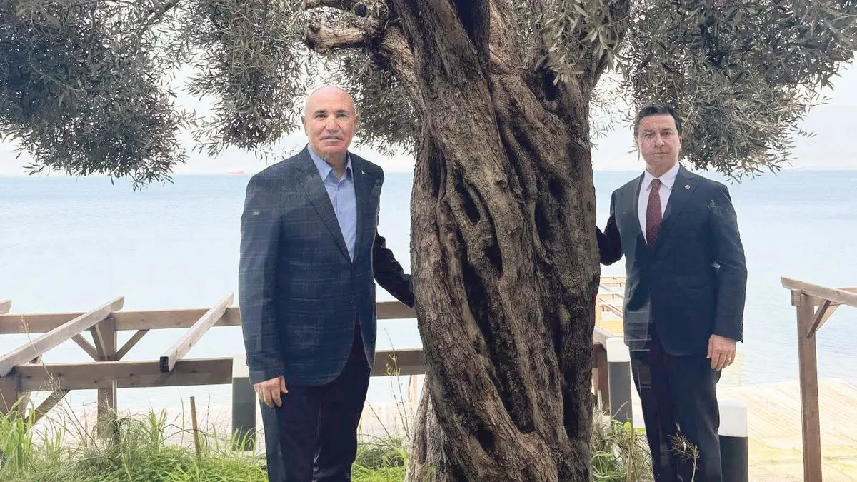 Tanal’a Tepki: Zeytinleri Kesen Başkan!