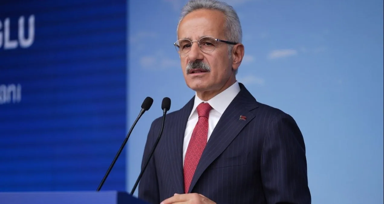 Tanıdıklara İhale: Bakan ve Arkadaşının İlişkisi