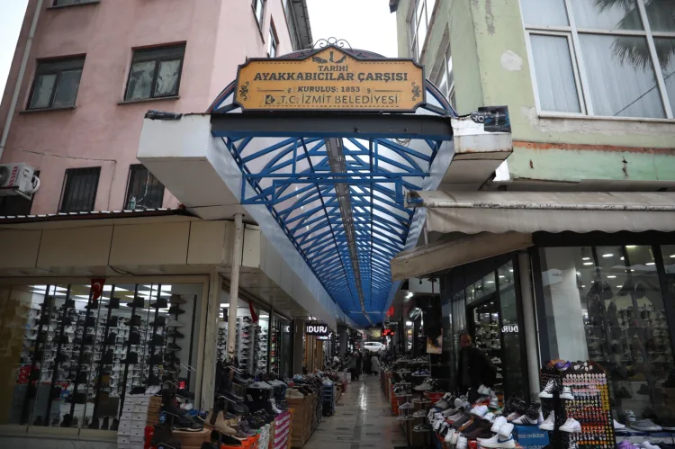 Tarihi Çarşı, İzmit’te Yenilenen Çatısıyla Parlıyor