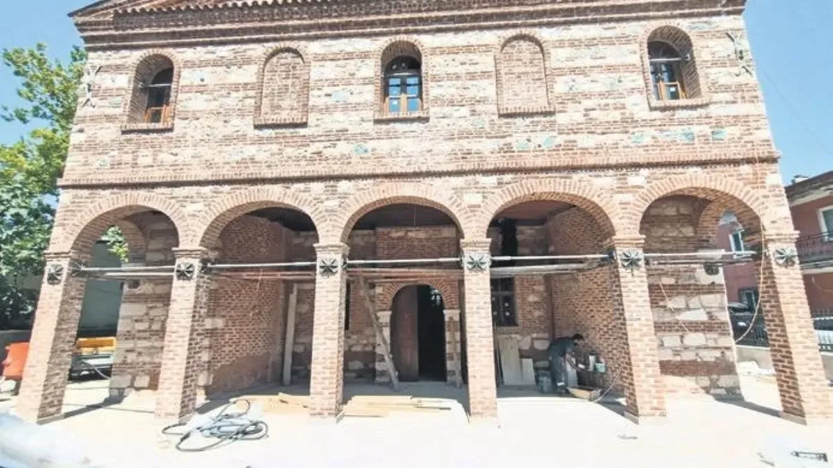 Tarihi Özlüce Camii Yeniden İbadete Açılıyor