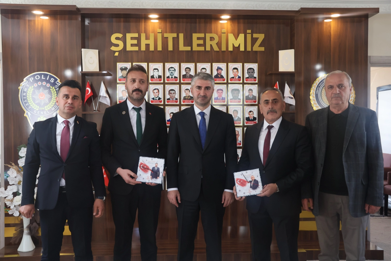 Tarıkdaroğlu’ndan Şehit Ailelerine Bayram Ziyareti
