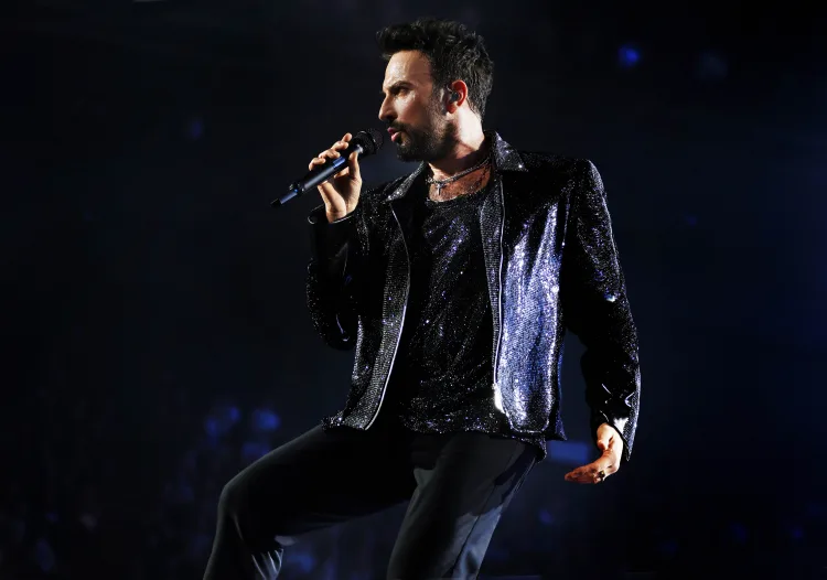 Tarkan’dan Duygusal Anlar: İstanbul Coştu!