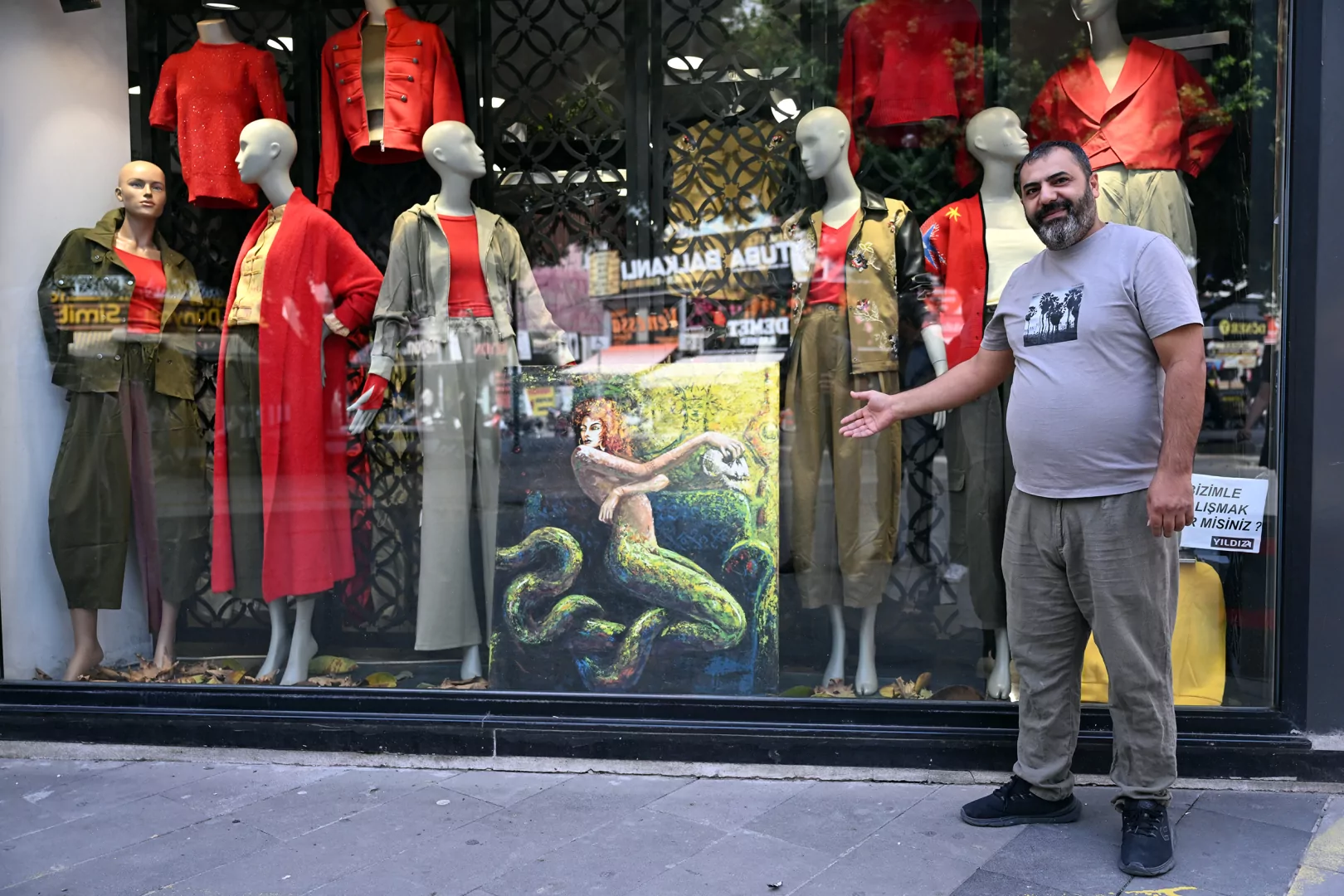 Tarsus’ta Vitrinler Sanatla Dolu!