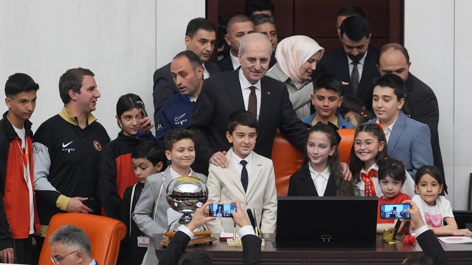 TBMM’de Çocuklar Özel Oturumda Söz Sahibi Oldu