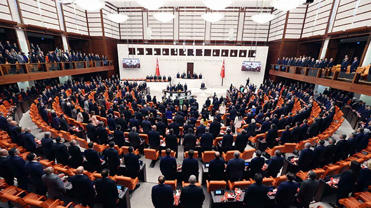 TBMM’de Disiplin Cezaları Genişliyor!