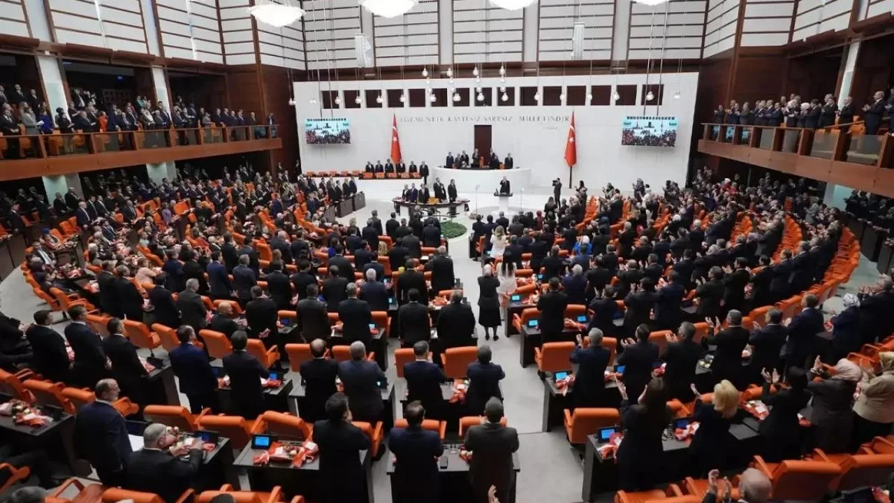 TBMM’de Gizemli Hastalık: 100’den Fazla Hasta!