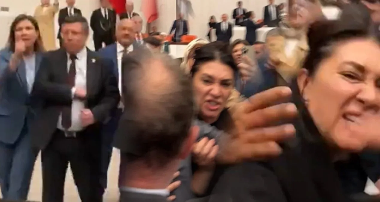 TBMM’de Maden Yasası Protestosunda Tansiyon Yükseldi!