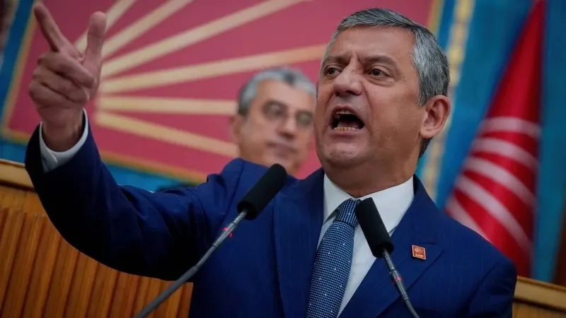 TBMM’de Tarihi Toplantı: Özgür Özel’in Çıkışı