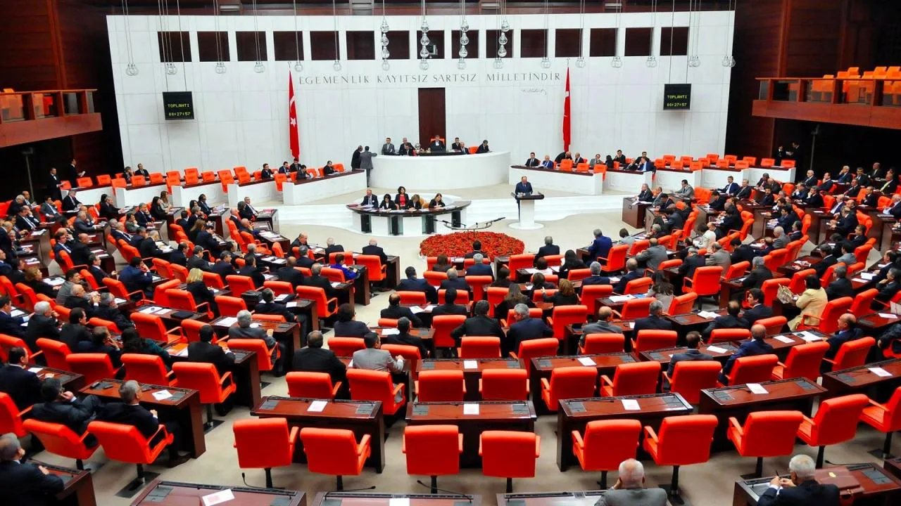 TBMM’de Yoklama Kuralları Değişiyor!