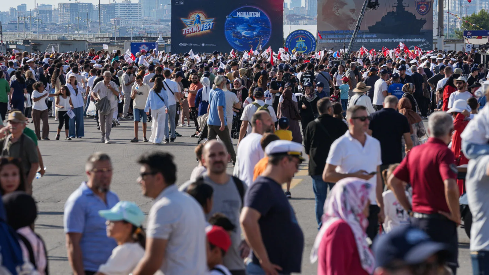 TEKNOFEST Mavi Vatan: 175 Bin Ziyaretçi Coşkusu