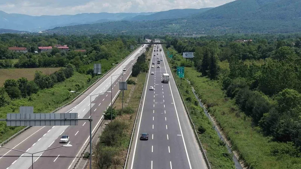 TEM Otoyolu’nda Tatil Sakinliği Hakim