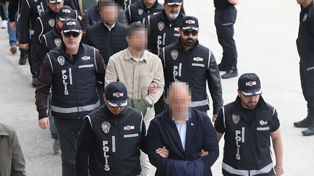 Tepebaşı’nda CHP’li Belediyeye Operasyon: 15 Tutuklama!