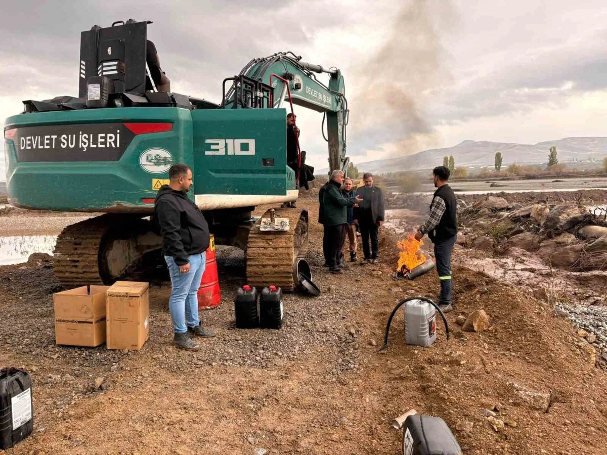 Tercan'da Sifon ve Nehir Çalışmaları İncelendi
