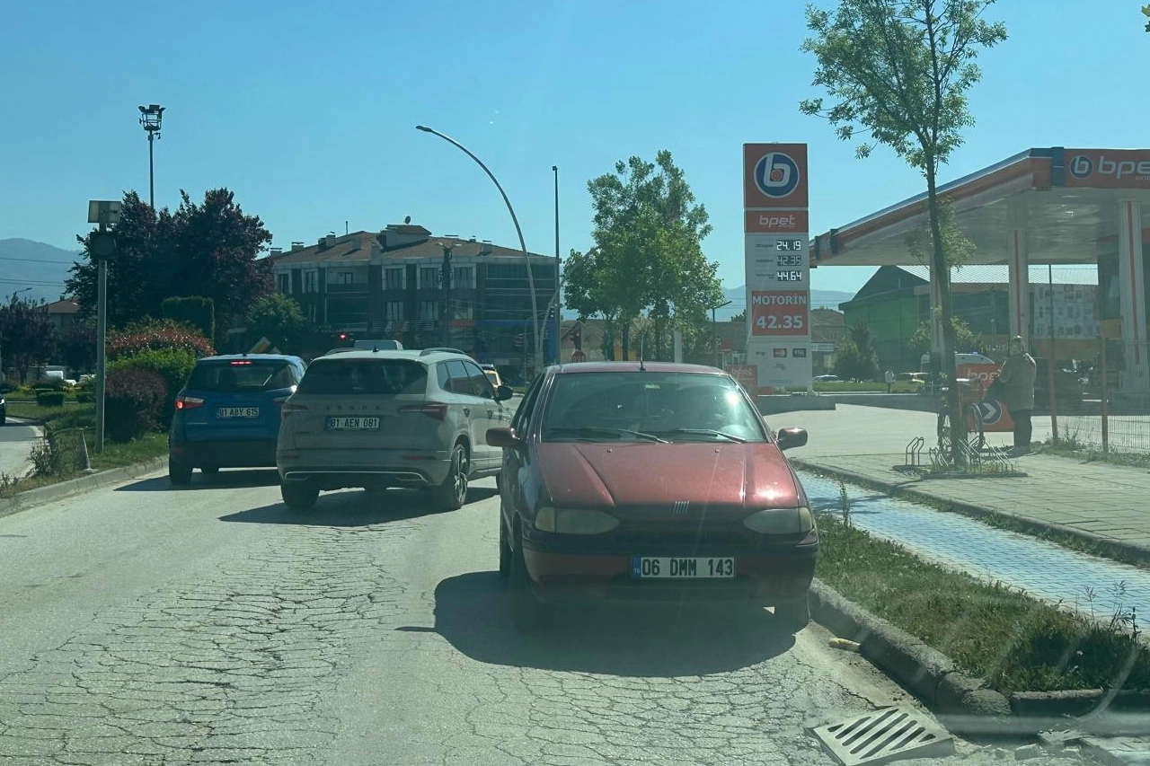 Ters Yolda Giden Sürücüye 9 Bin TL Ceza!