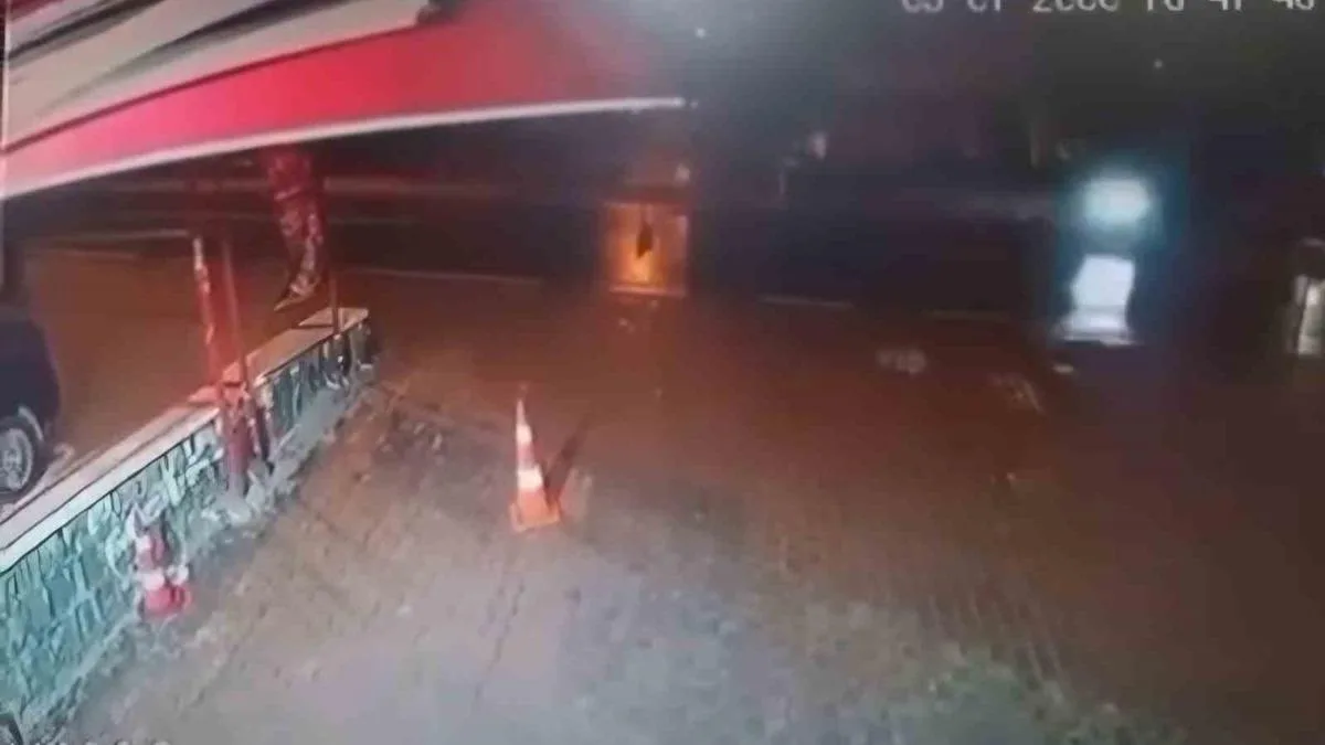 Tıp Öğrencisi Trafik Kazasında Hayatını Kaybetti