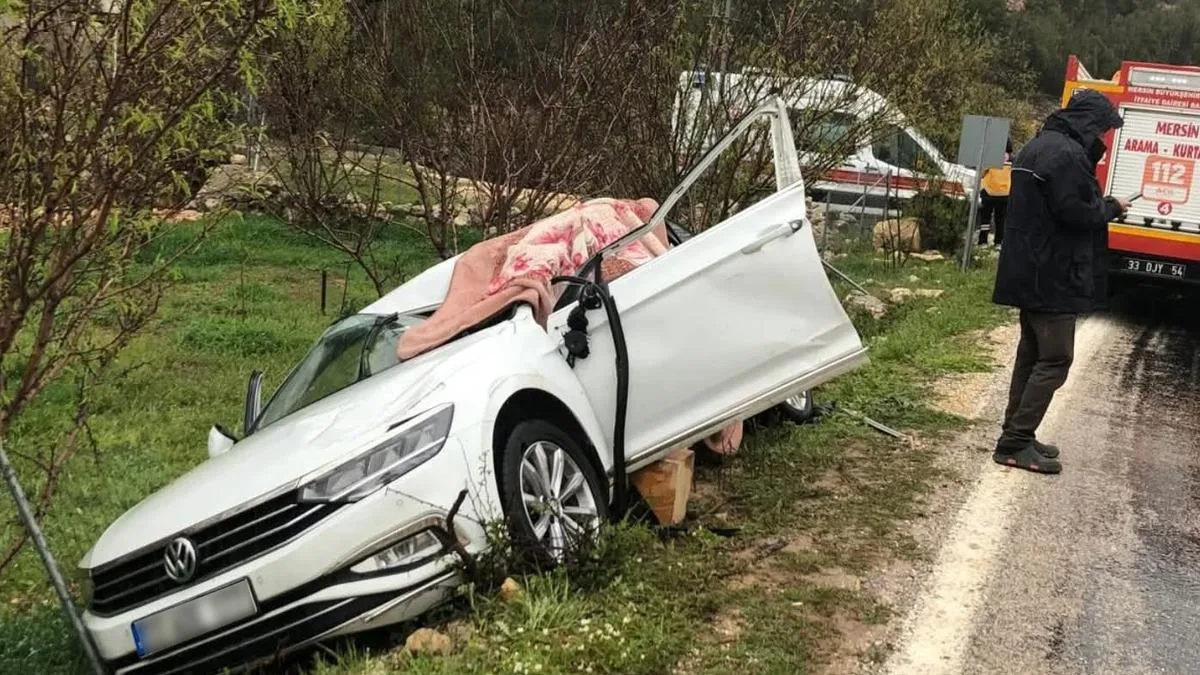 Tır Kazası: Kaygan Yolda Feci Çarpışma!