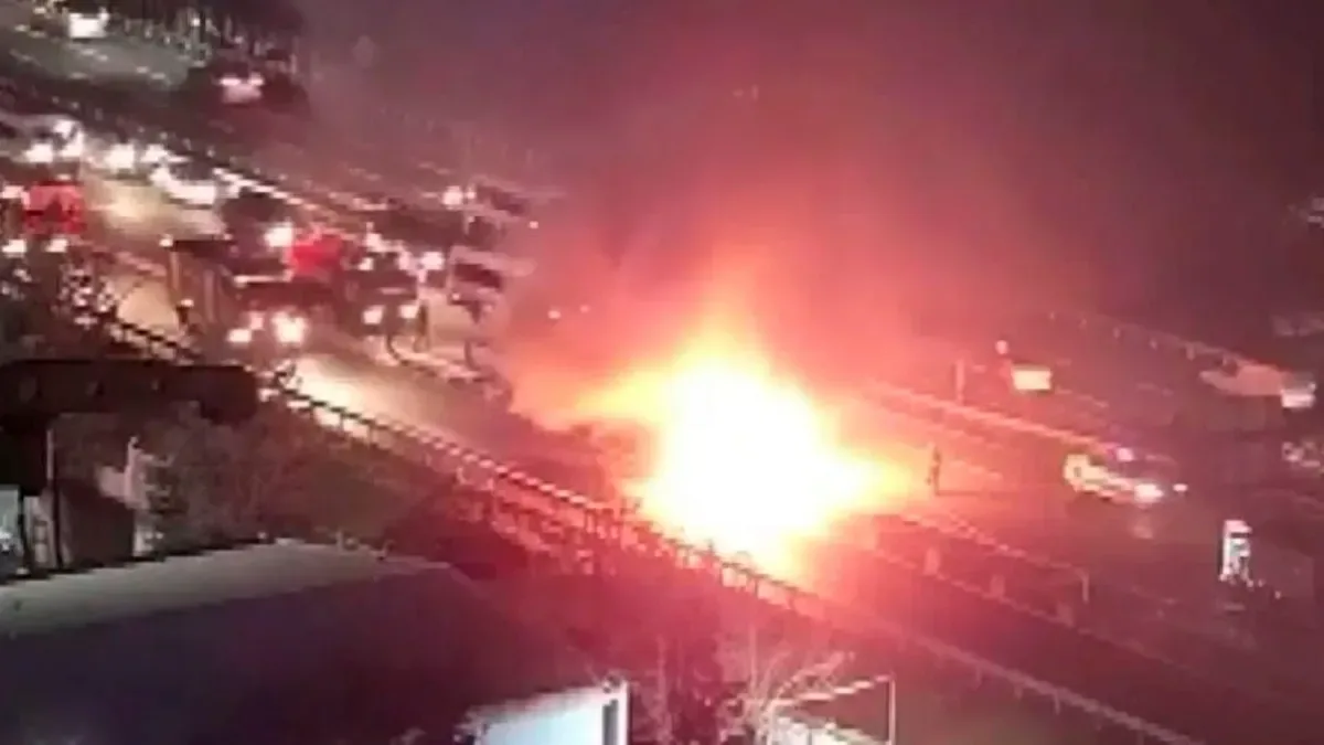 TIR Yangını Paniğe Neden Oldu, Şoför Kurtuldu!