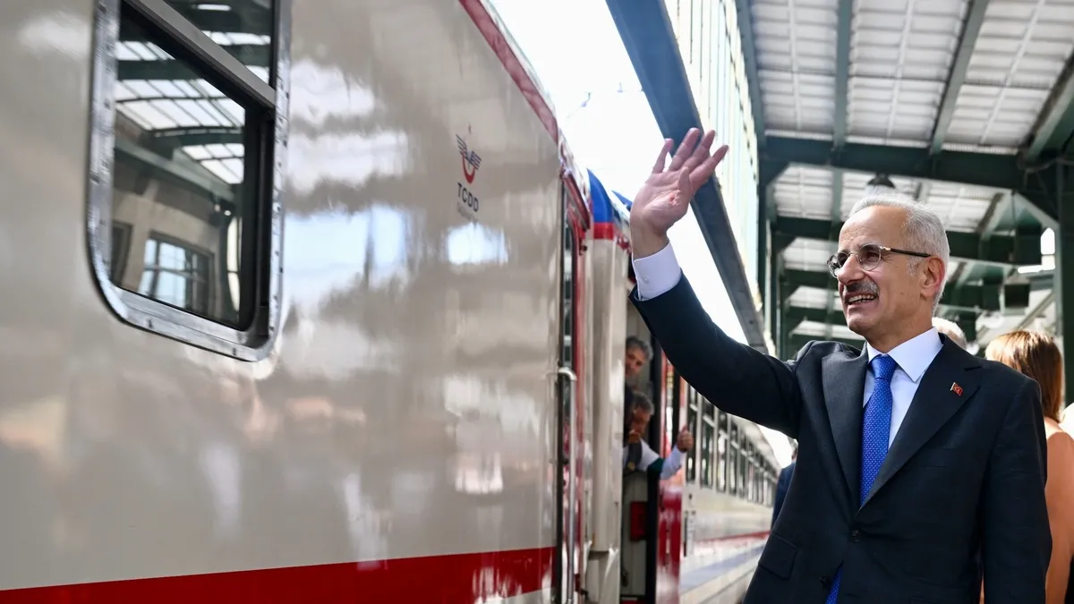 Tiyatro Treni 4 Mayıs’ta Yola Çıkıyor!