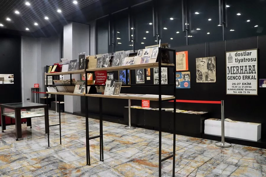 Tiyatromuzun Belleği Sergisi Maltepe’de Açıldı