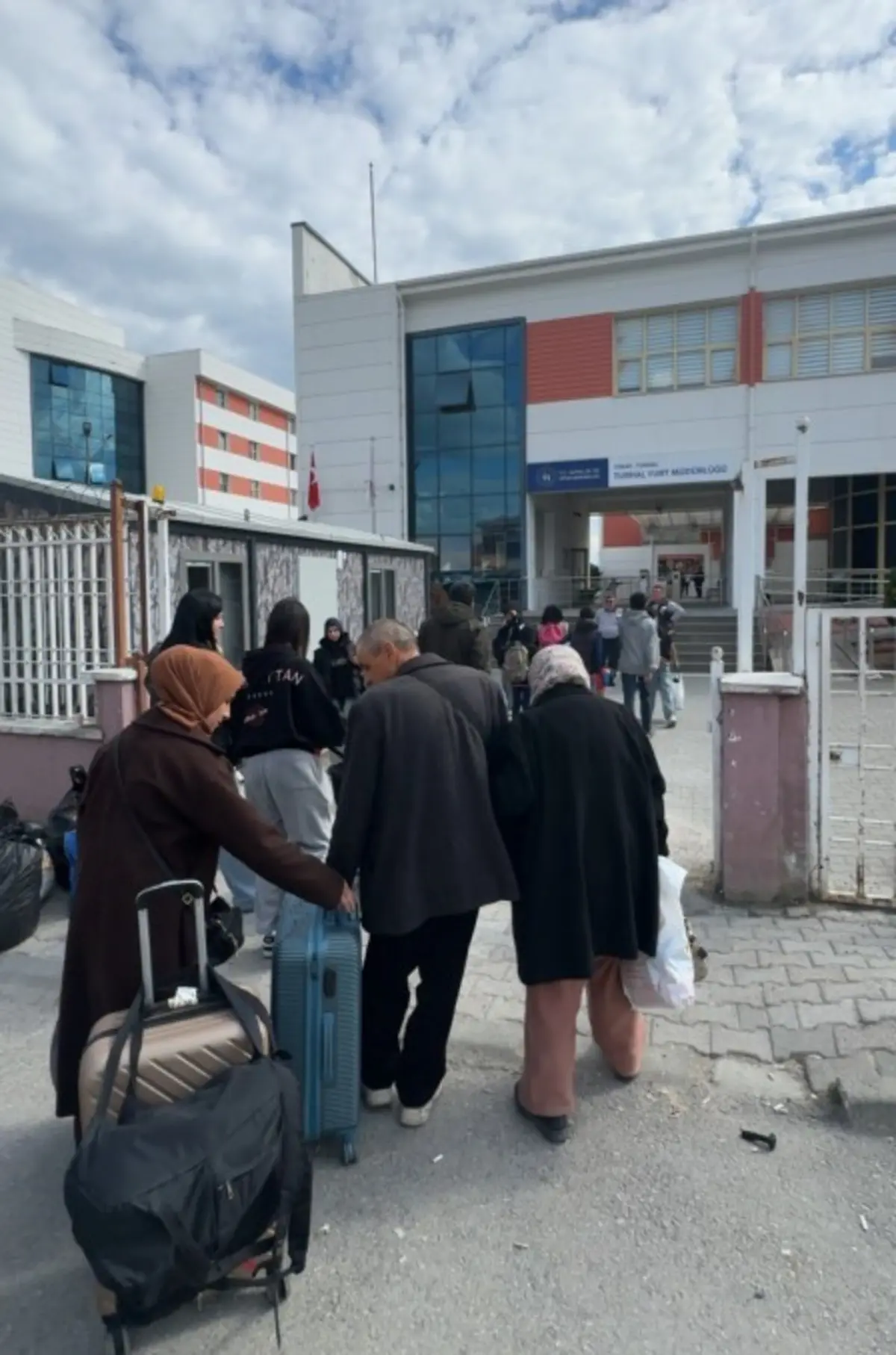 Tokat ta taşkın riski! Yüzlerce ev binlerce hayvan tahliye edildi 2