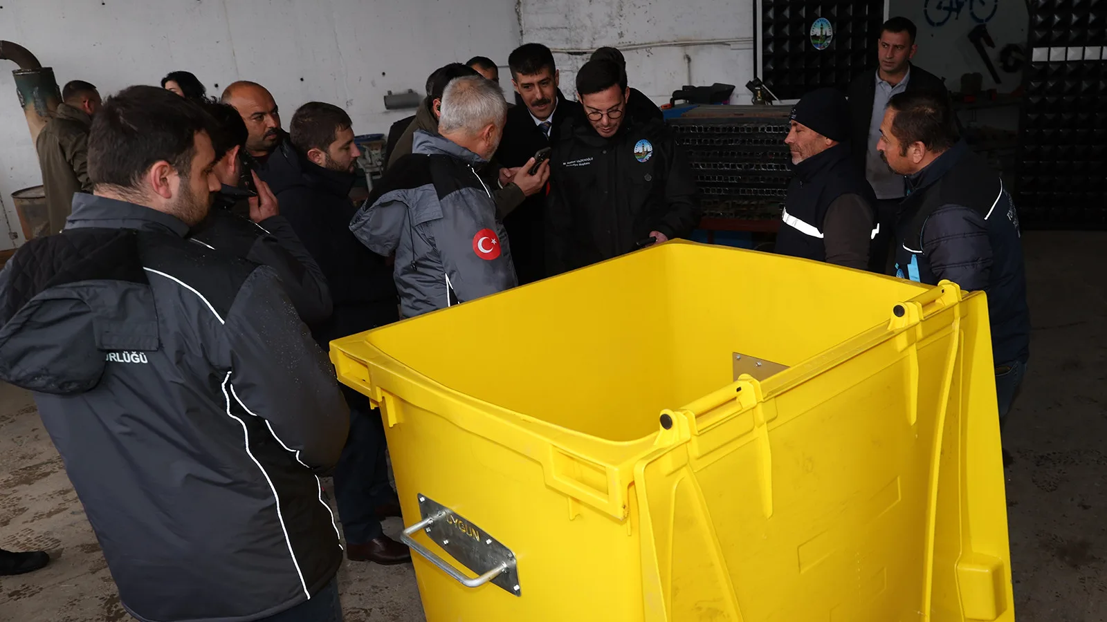 Tokat’ta Yeni Çöp Konteynerleri Dayanıklılık Testi Geçti