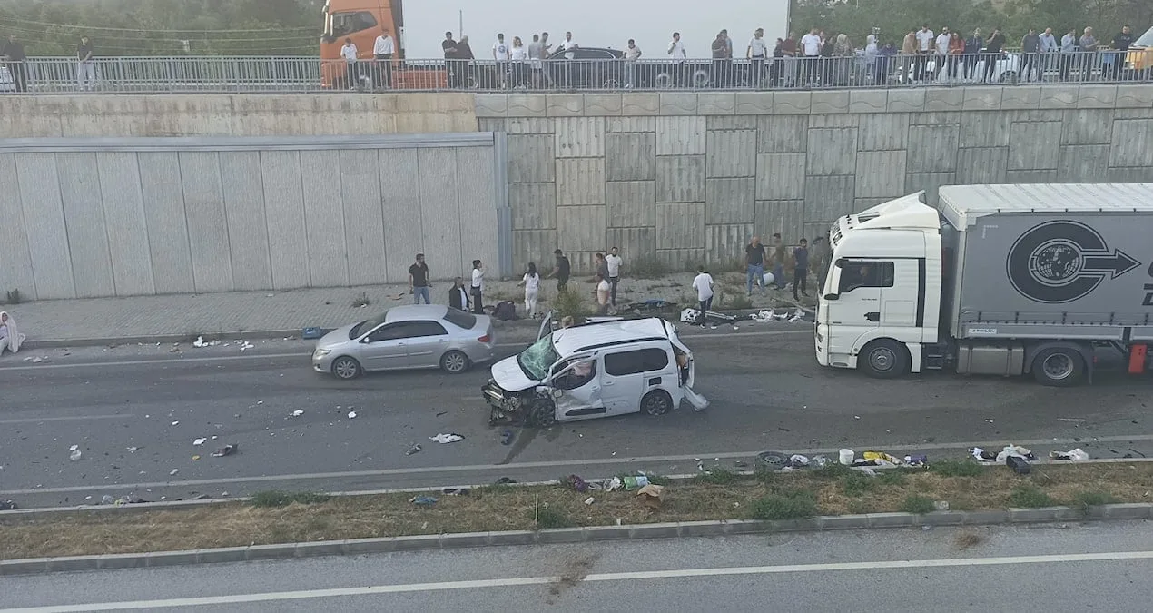 Tosya’da Feci Kaza: 9 Yaralı, 4’ü Çocuk!
