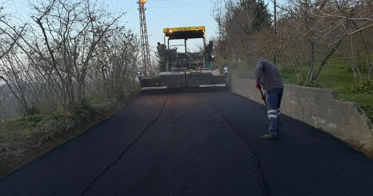 Trabzon’da 18 İlçede Yoğun Yol Çalışmaları Devam Ediyor