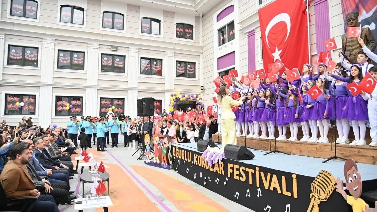 Trabzon’da 600 Öğrenciyle Coşkulu Koro Festivali!