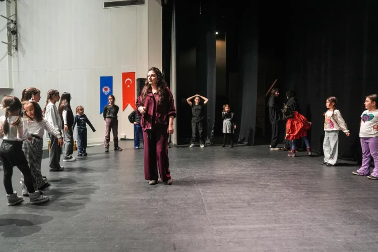 Trabzon’da Drama Eğitimi ile Çocuklar Gelişiyor!