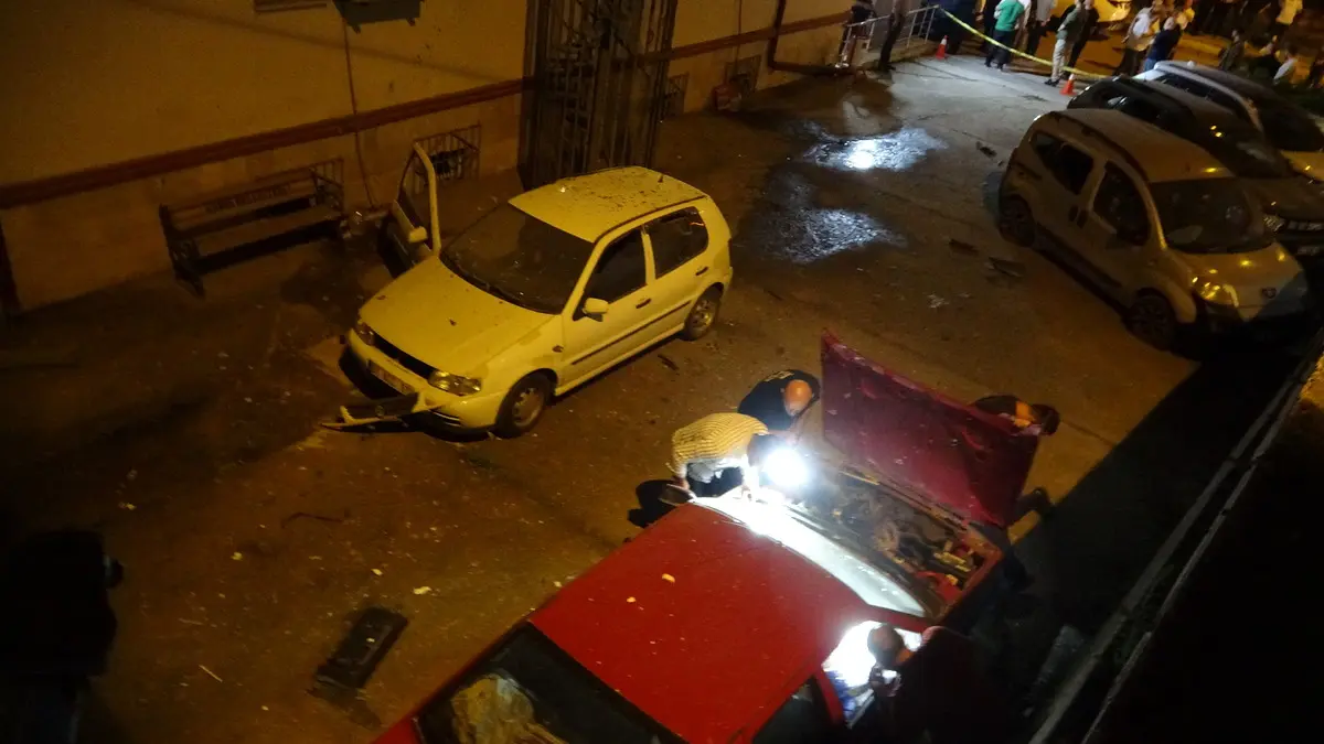 Trabzon da kimliği belirsiz İHA alarmı! Emniyetin bahçesine düştü 2