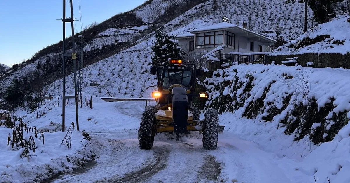 Trabzon’da Kar Mesaisi: Tüm Yollar Açıldı!