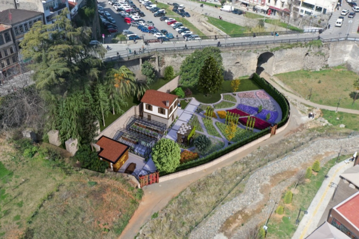 Trabzon’da Yerli Üretimle Süs Bitkisi Hamlesi