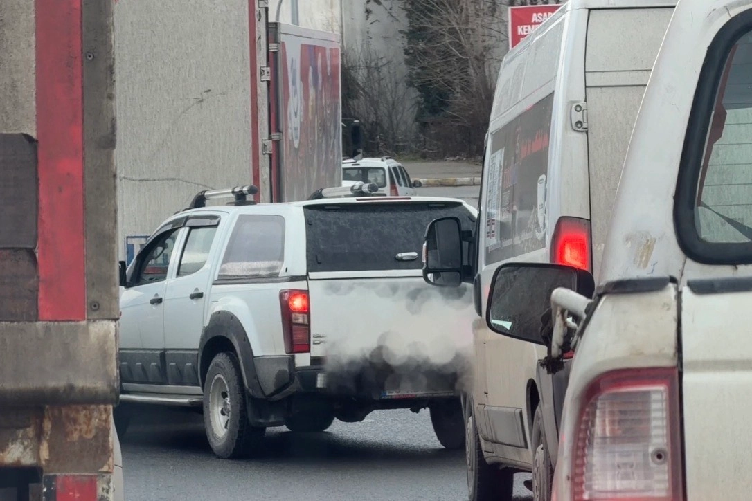Trafikte Kaynak Yapan Sürücü Kaosa Neden Oldu!