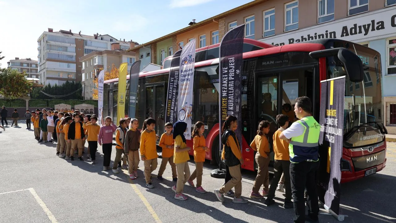 Trafikte Nezaket Projesi ile Çocuklar Bilinçleniyor