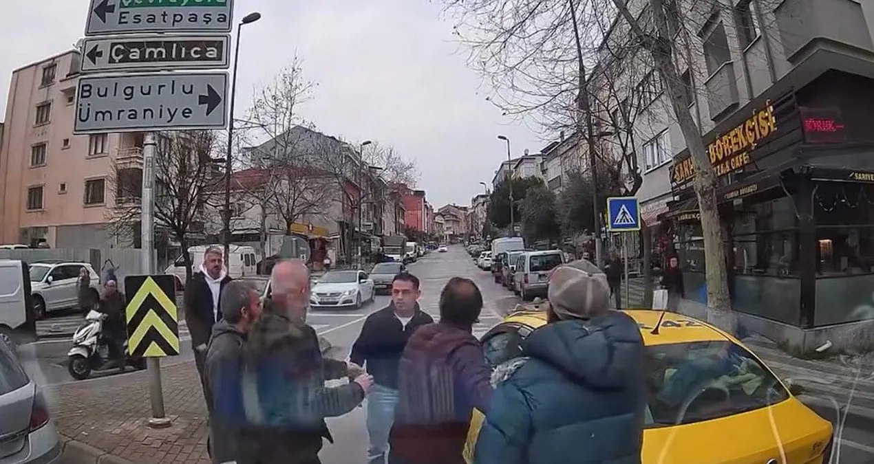 Trafikte Yol Verme Tartışması Kavgaya Dönüştü!