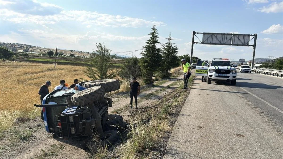 Traktör Devrildi: 78 Yaşındaki Sürücü Yaralandı!