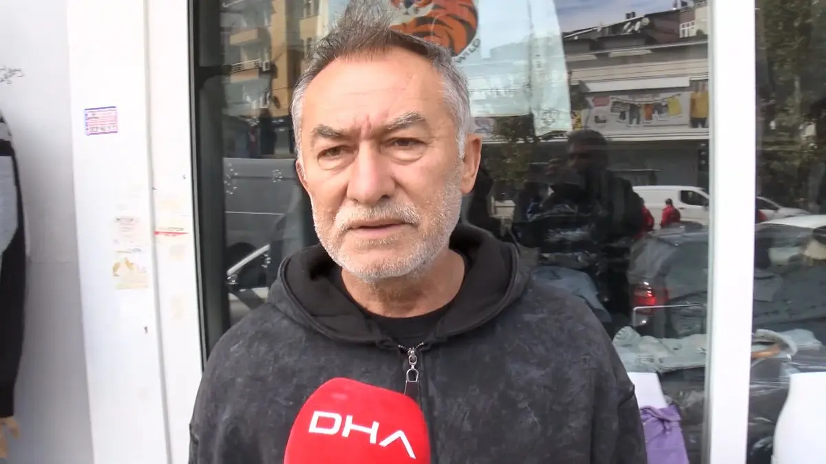 Tramvay ve minibüs çarpıştı: 4 yaralı... O anlar kamerada 10