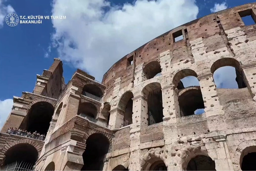 Troya ve Roma’nın Efsaneleri Kolezyum’da Buluştu
