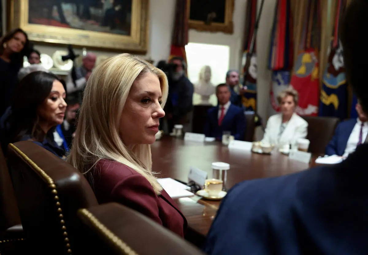 ABD Başkanı Trump, Adalet Bakanı Pam Bondi'yi görevden aldığını duyurdu 3