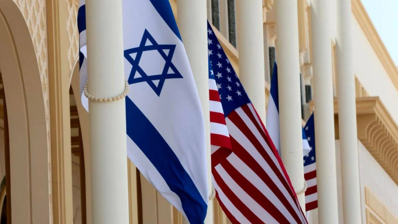 Trump’ın İran Saldırısını Askıya Alma Kararı Şok Etkisi Yarattı