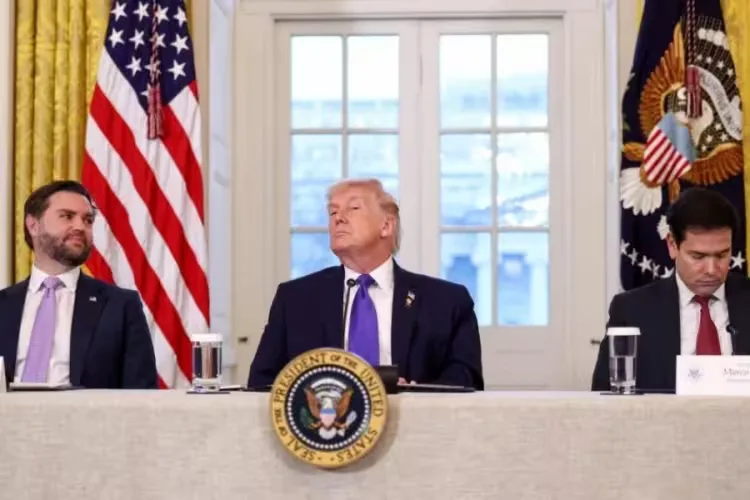 Trump’tan Dünya Gündemine Damga Vuran Açıklamalar