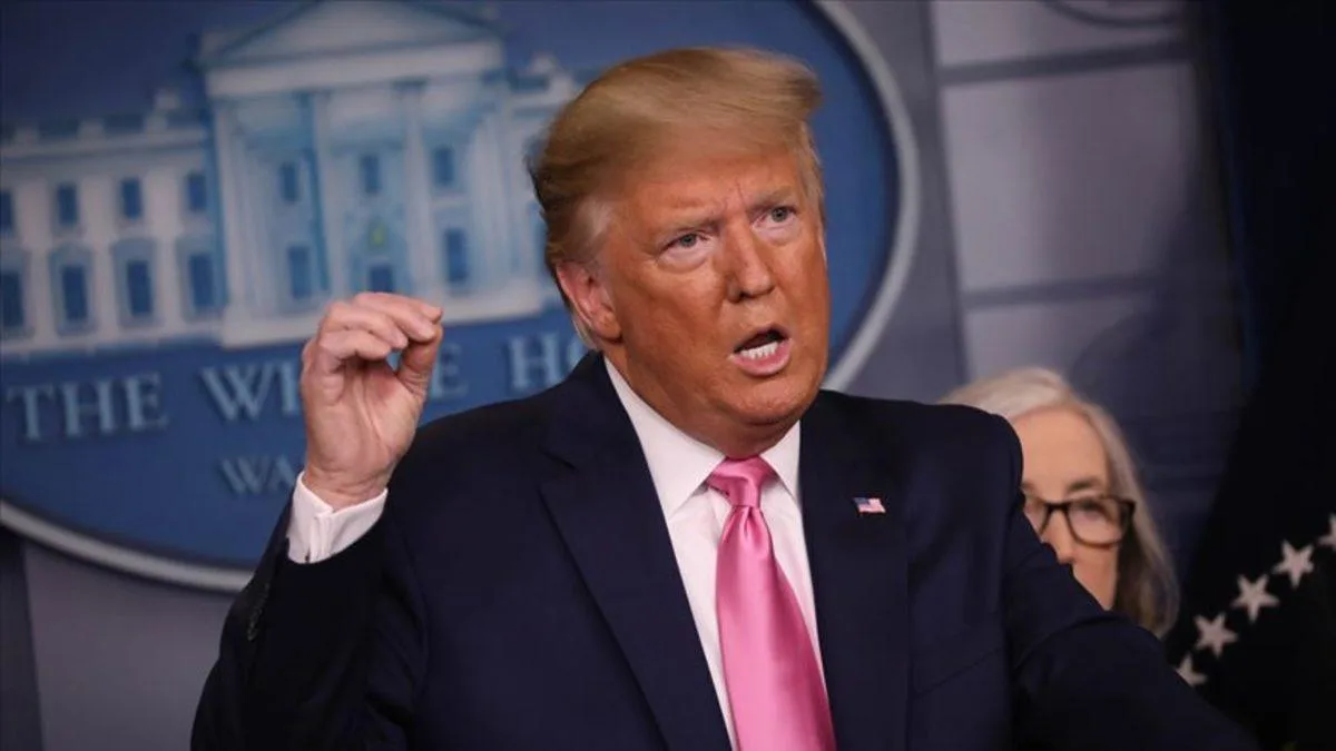 Trump’tan İran’a Sert Uyarı: ‘Tekneleri Vur’!