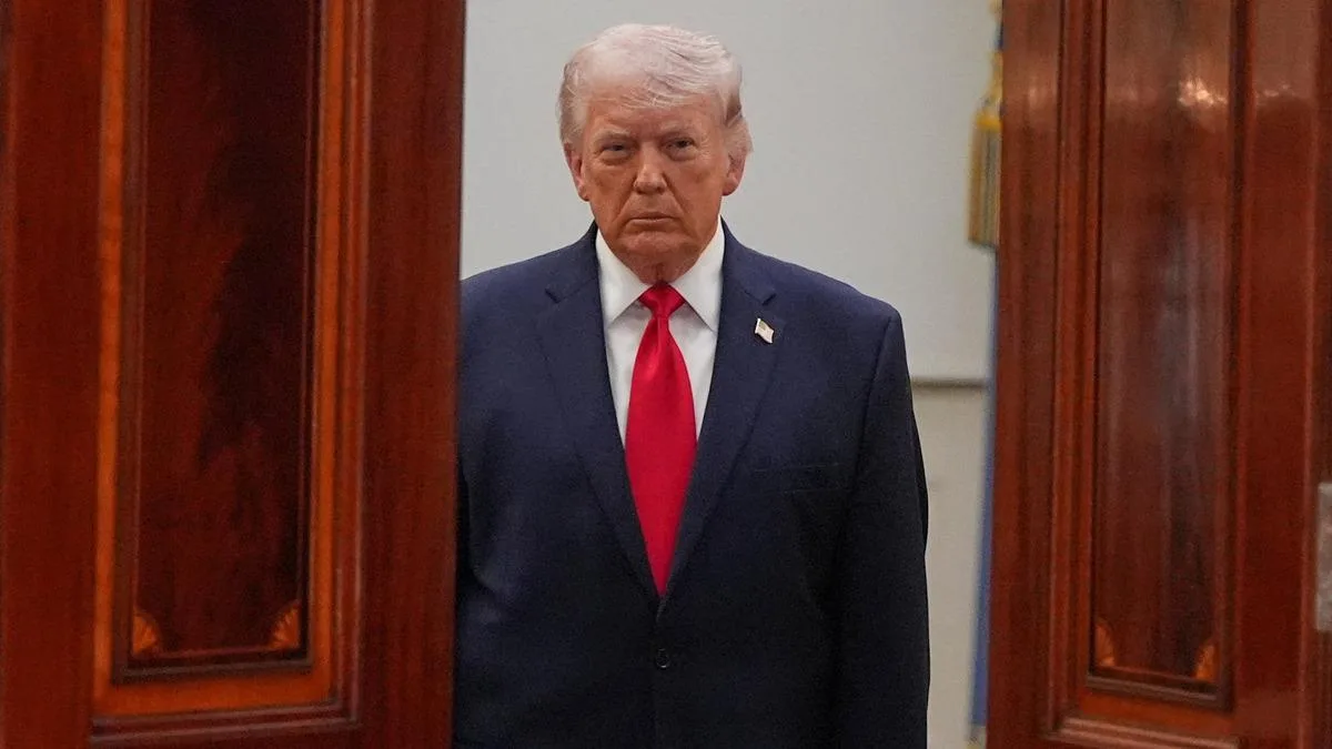 Trump’tan İran’a Tehdit: “Havaya Uçururuz!”