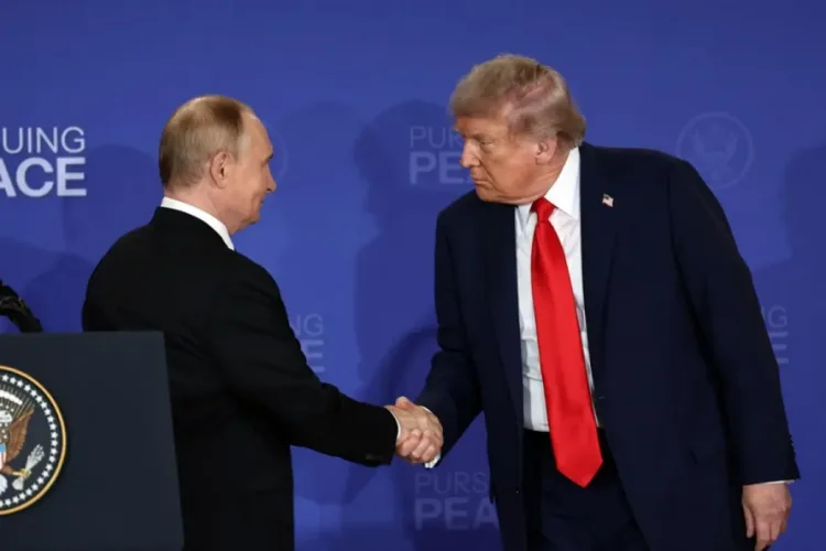 Trump’tan Rusya’ya Üstü Kapalı Saldırı Mesajı!