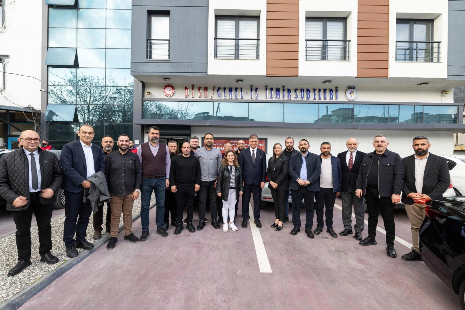 Tugay’dan Gümüştekin’e Hayırlı Olsun Ziyareti